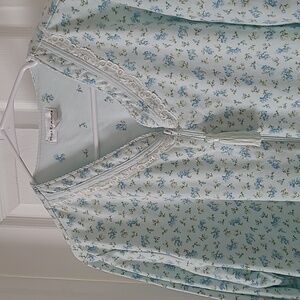 Miss Elaine Robe Zip Front Size Large